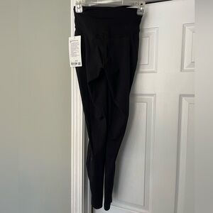 Black Lululemon leggings- Base Pace HR 28’ never worn size 4